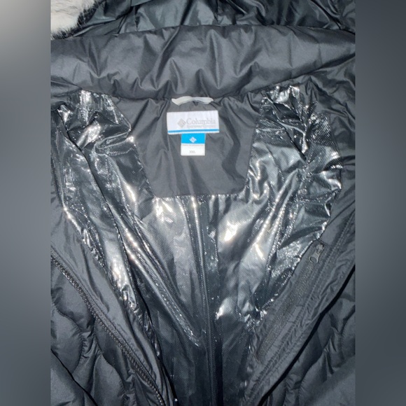 Columbia Gray Quilted Jacket with Faux Fur Hood - Picture 3 of 4